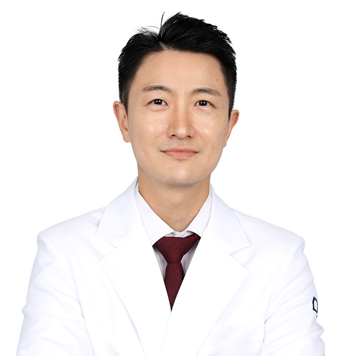 イ·ユンファン 院長