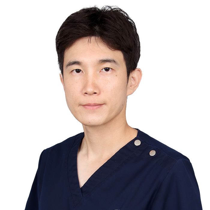チョ·ジフン 院長